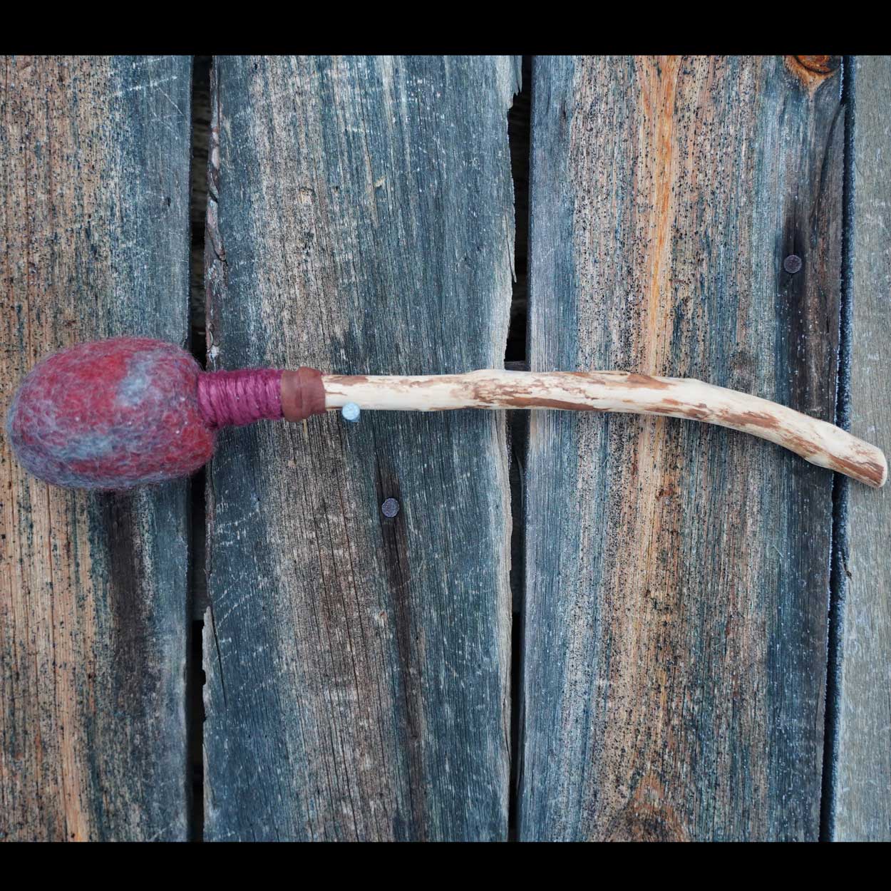 shamaanikapula-shamanic-drum-mallet-2611x Rumpukapula - luonnonpuuta ja villaa 2611 - Image 1